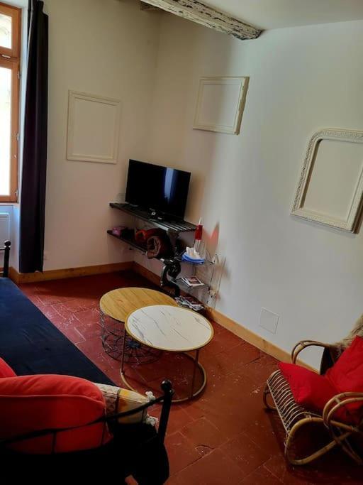 T2 Duplex "Chez Evelyne" Apartment เรอมูแล็งส์ ภายนอก รูปภาพ